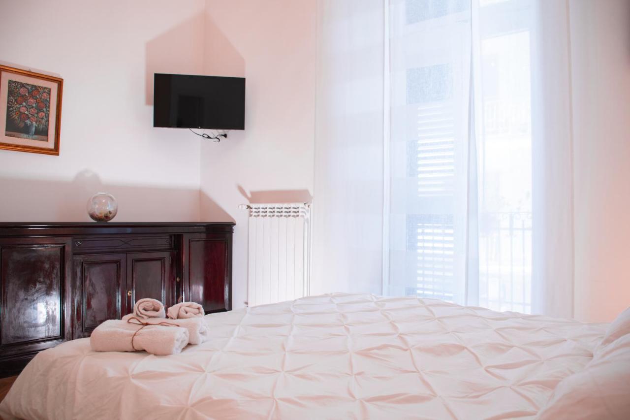Luxury Bnb Pisacane Apartment Bari Exterior foto